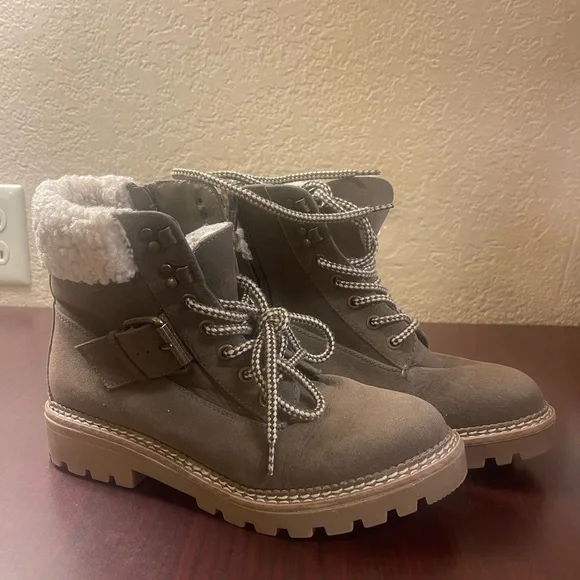 Universal Thread Brown Combat Boots with Rugged Sole - Picture 9 of 9